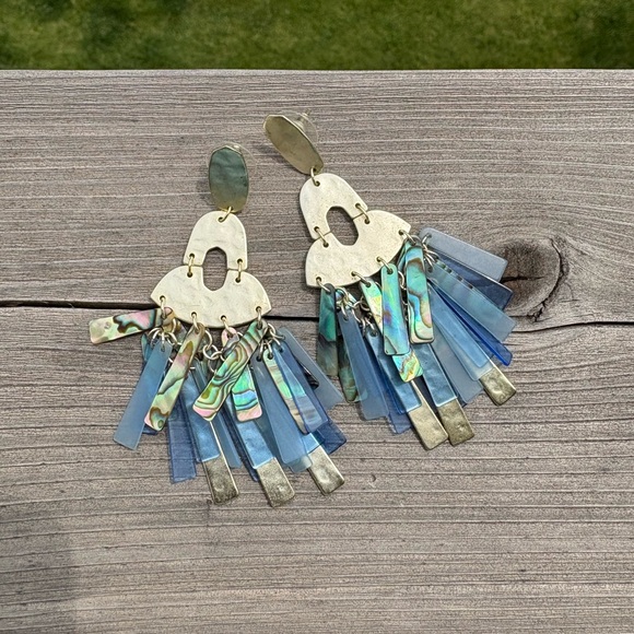 Kendra Scott Jewelry - KENDRA SCOTT  Kitty Hammered Gold Abalone and Blue Earrings